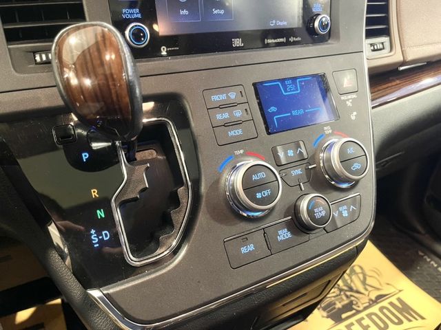 Toyota Sienna  第37張相片