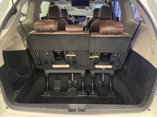 Toyota Sienna  第44張相片