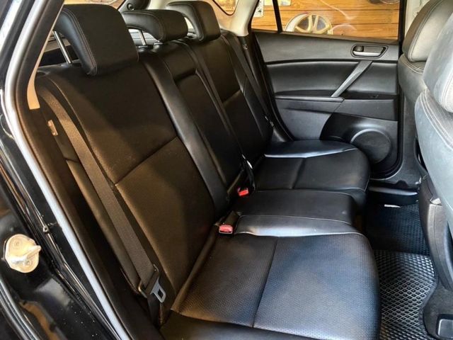 Mazda Mazda3  第9張相片