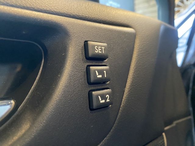 Subaru Legacy  第12張相片