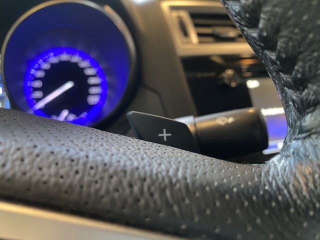 Subaru Legacy  第14張相片