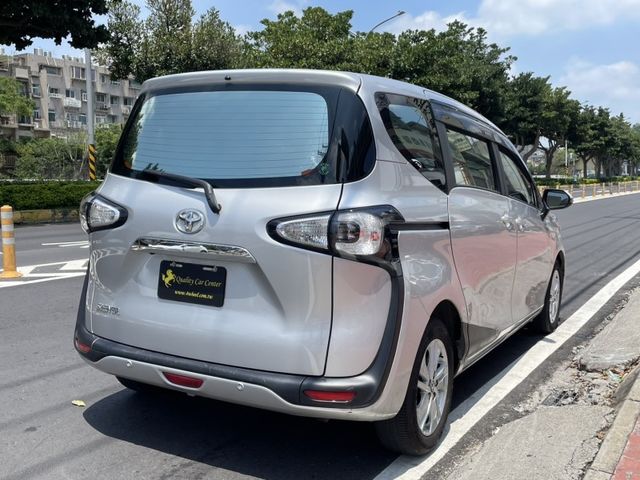 Toyota SIENTA  第3張相片