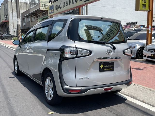 Toyota SIENTA  第5張相片