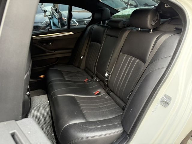 BMW/ 寶馬 M5  第11張相片