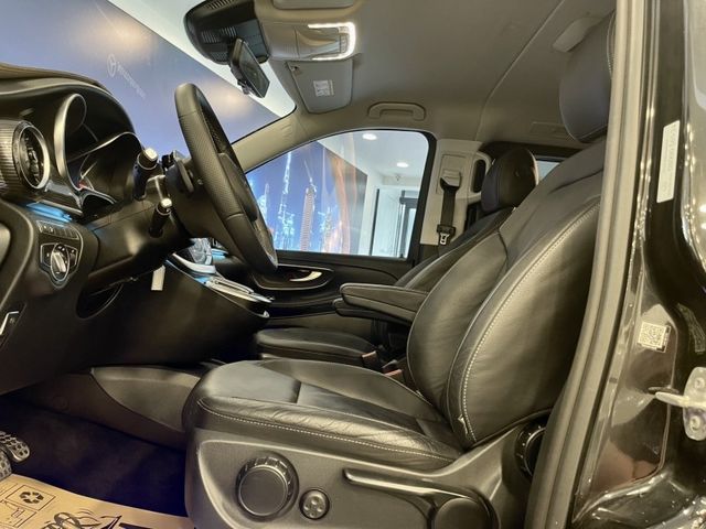 Mercedes-Benz/賓士 V250d  第16張相片
