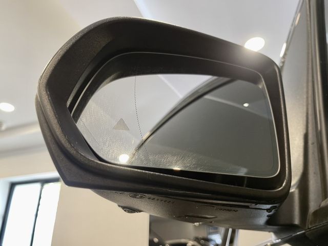 Mercedes-Benz/賓士 V250d  第46張相片