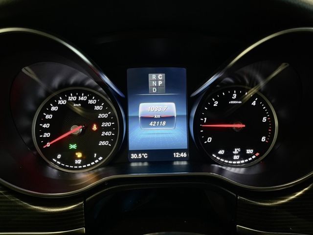 Mercedes-Benz/賓士 V250d  第50張相片