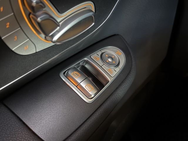 Mercedes-Benz/賓士 V220d  第8張相片