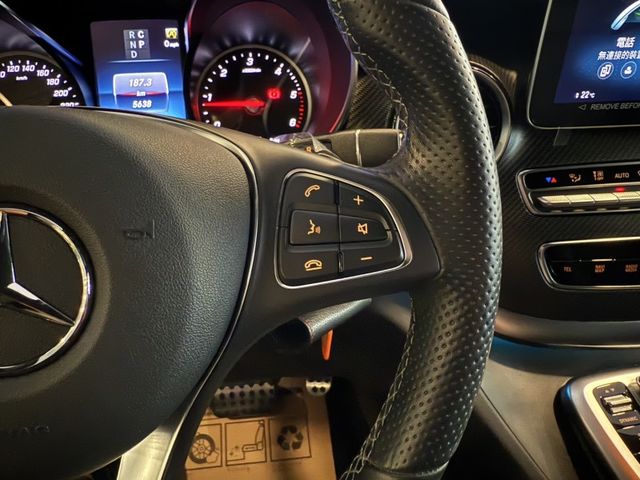 Mercedes-Benz/賓士 V220d  第18張相片