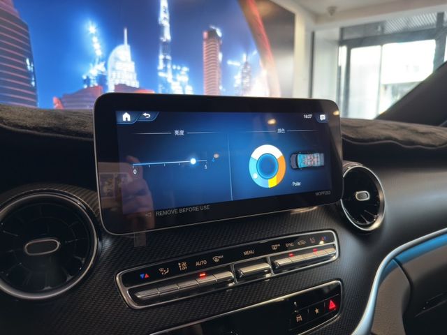 Mercedes-Benz/賓士 V220d  第20張相片