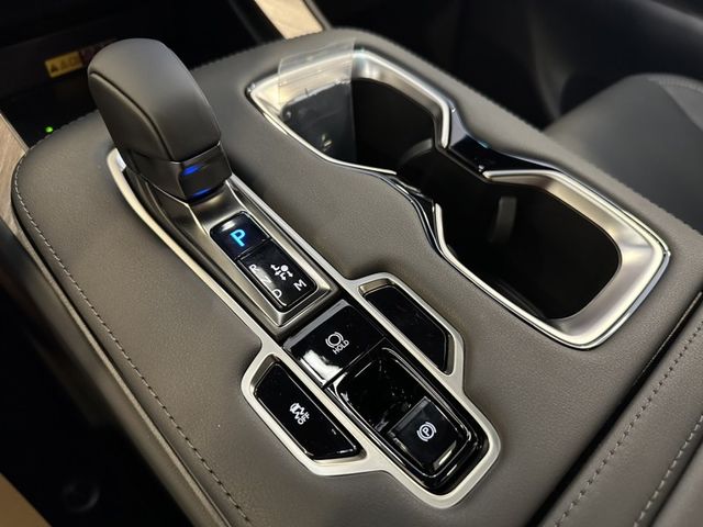 Lexus LM  第40張相片
