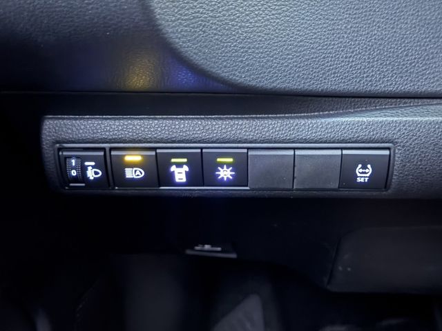 Toyota ALTIS  第17張相片
