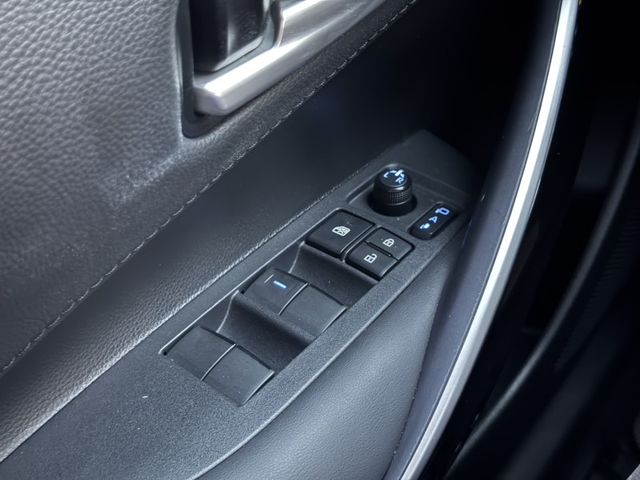 Toyota ALTIS  第18張相片