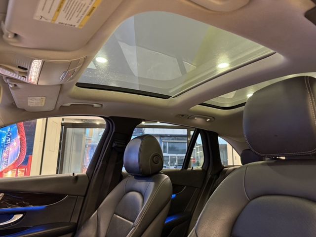 Mercedes-Benz/賓士 GLC300  第36張相片