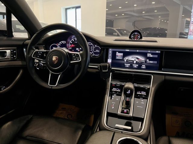 Porsche保時捷 Panamera  第40張相片