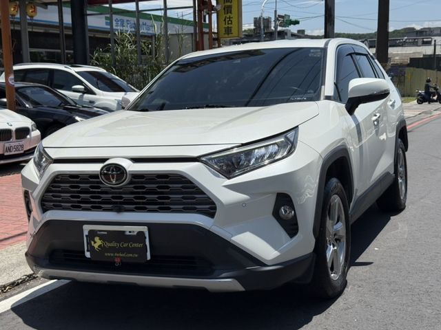 Toyota RAV4  第1張相片