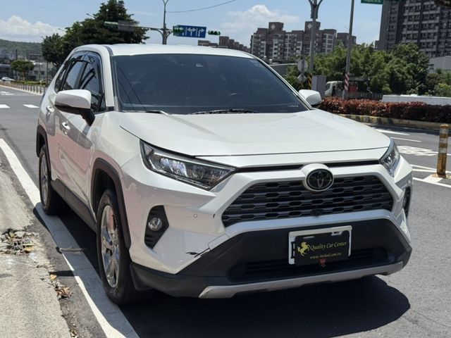 Toyota RAV4  第2張相片