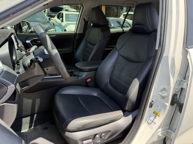 Toyota RAV4  第7張相片