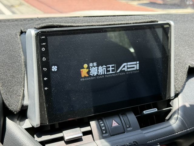 Toyota RAV4  第17張相片