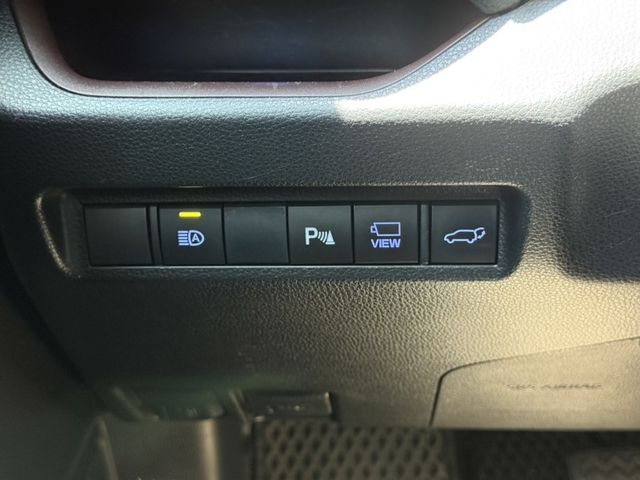 Toyota RAV4  第21張相片