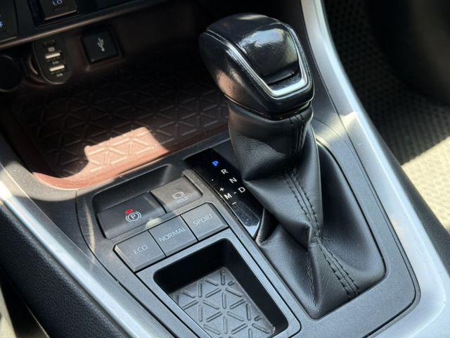 Toyota RAV4  第22張相片