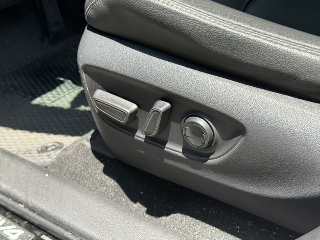 Toyota RAV4  第23張相片