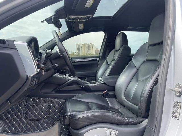 Porsche保時捷 Cayenne   第8張相片