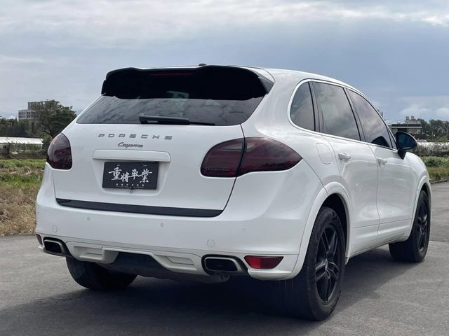 Porsche保時捷 Cayenne   第13張相片