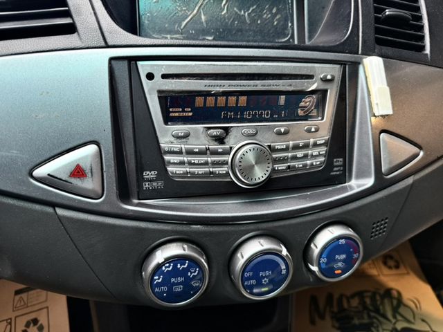 Mitsubishi Zinger  第13張相片