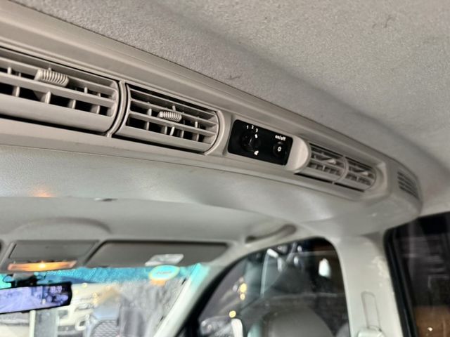 Mitsubishi Zinger  第21張相片