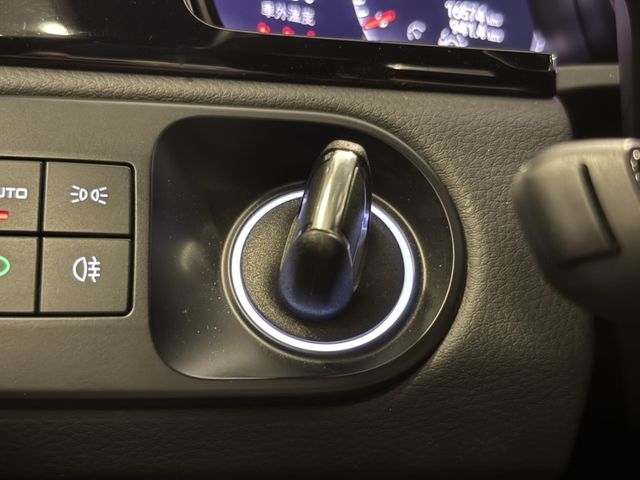 Porsche保時捷 Cayenne   第25張相片