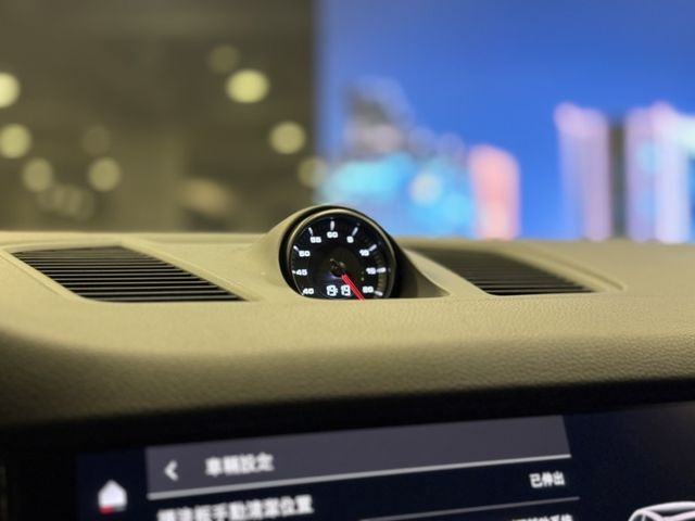 Porsche保時捷 Cayenne   第30張相片
