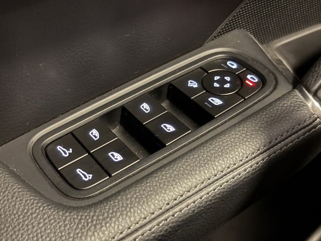 Porsche保時捷 Cayenne   第31張相片