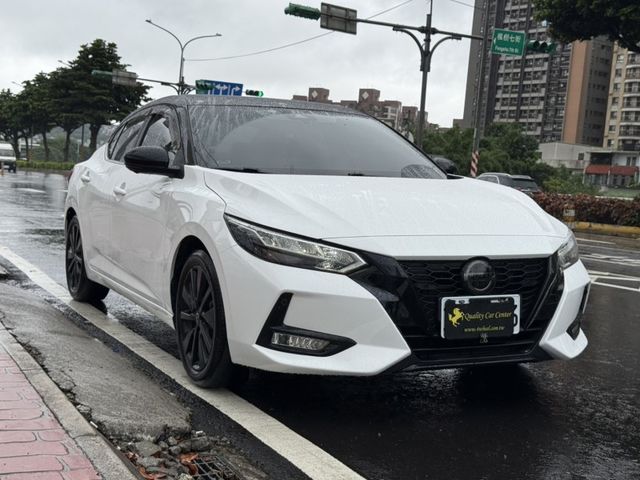 Nissan Sentra  第7張相片