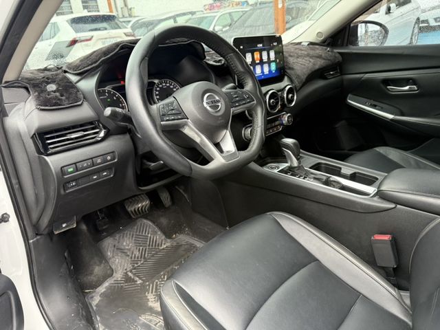 Nissan Sentra  第9張相片