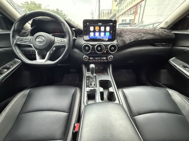 Nissan Sentra  第12張相片