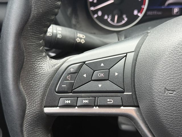 Nissan Sentra  第14張相片