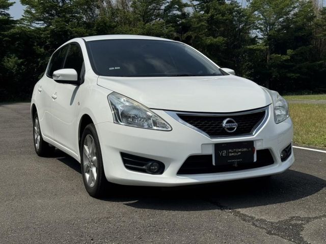 Nissan Tiida  第3張相片
