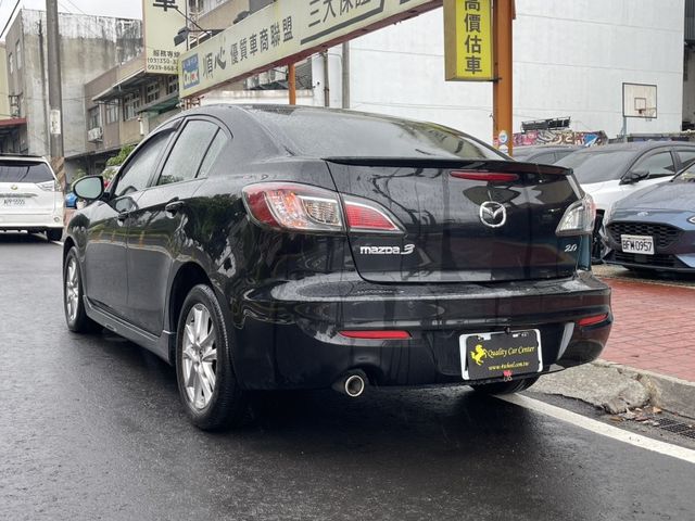 Mazda Mazda3  第7張相片