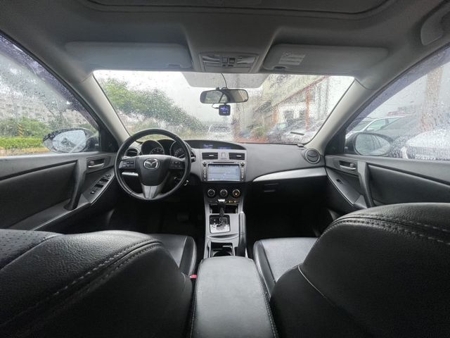 Mazda Mazda3  第11張相片