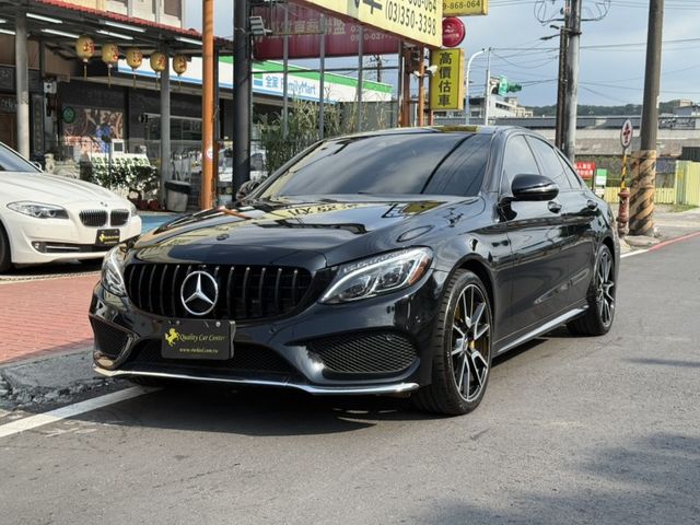 2017年 Mercedes-Benz C300 4MATIC  第1張相片