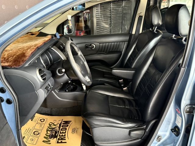 2010年 NISSAN LIVINA H版  第8張相片