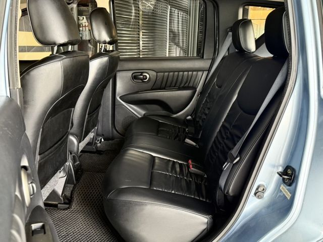 2010年 NISSAN LIVINA H版  第9張相片