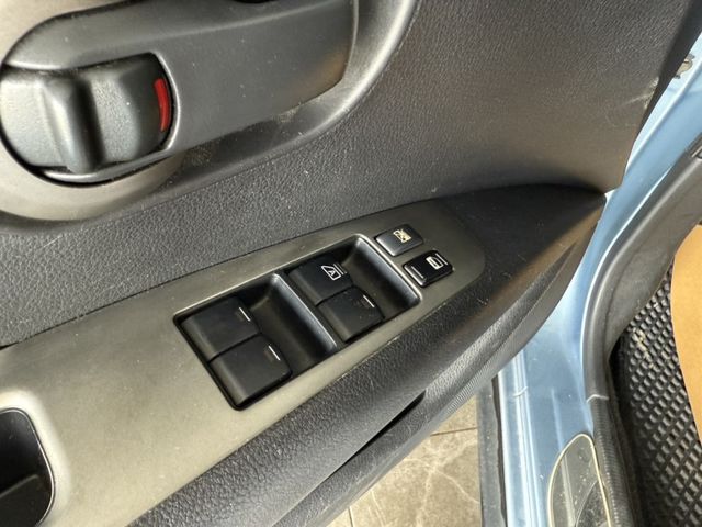 2010年 NISSAN LIVINA H版  第15張相片