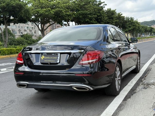 Mercedes-Benz/賓士 E-CLASS  第3張相片