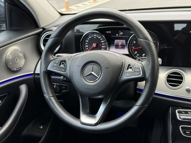 Mercedes-Benz/賓士 E-CLASS  第13張相片