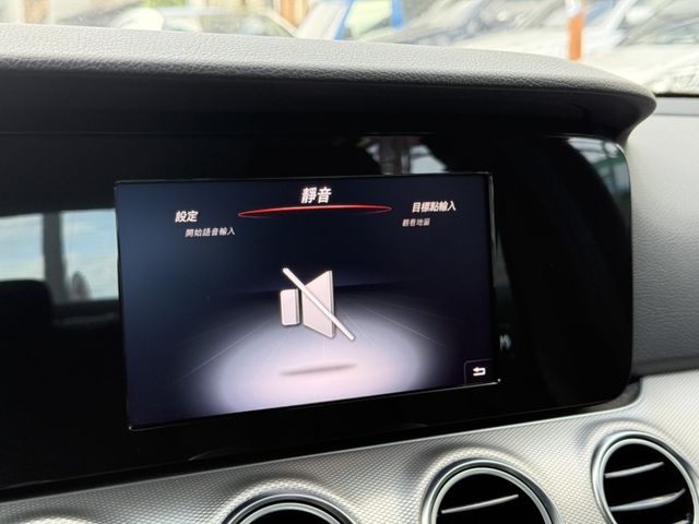 Mercedes-Benz/賓士 E-CLASS  第16張相片
