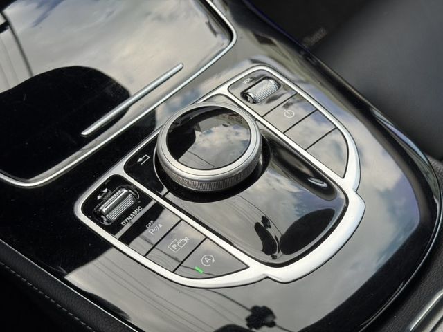 Mercedes-Benz/賓士 E-CLASS  第21張相片