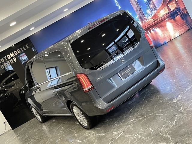 2017年 BENZ V250d AVANTGARDE  第12張相片