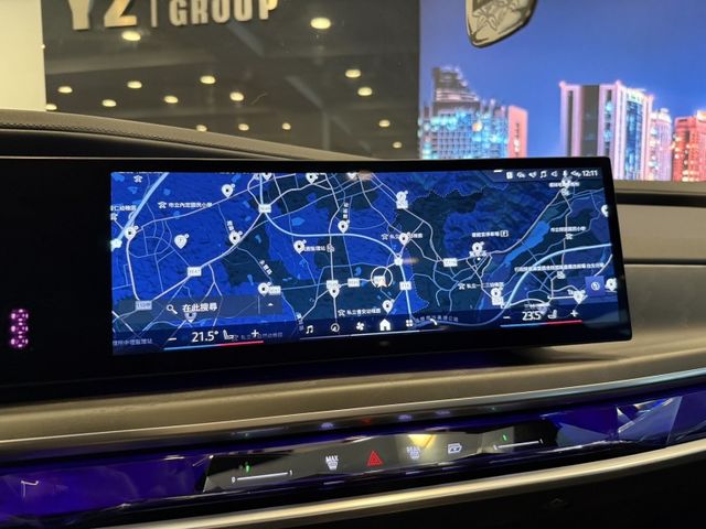 2022年 BMW G70 735i Luxury  第37張相片